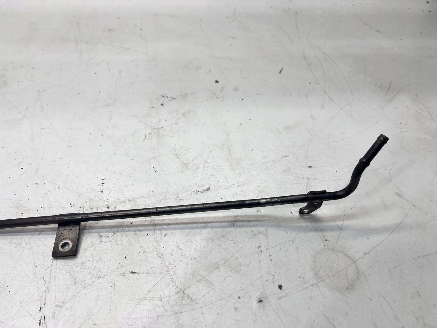 cijev prijenos vode AUDI VW A4 B8 1.8 TFSI 2.0 TFSI 06J121075F