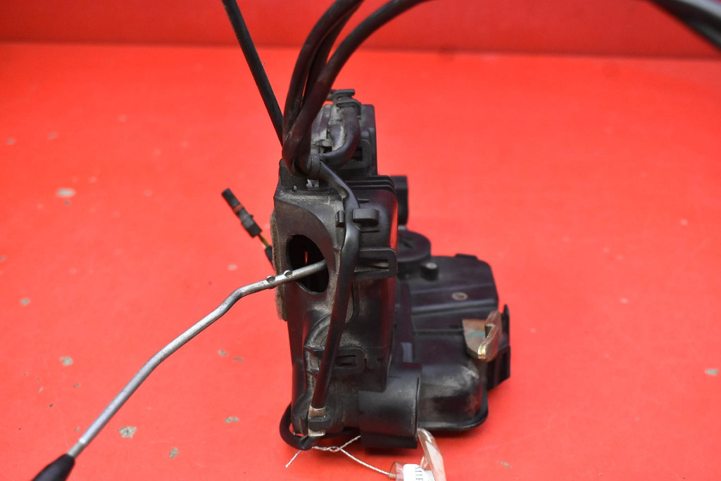 lock door right front front EU MERCEDES E-KLASA W211 sedan 02-06