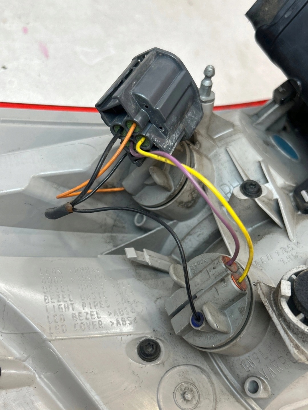 light rear part rear right Ford Focus Mk3 Kombi Lift