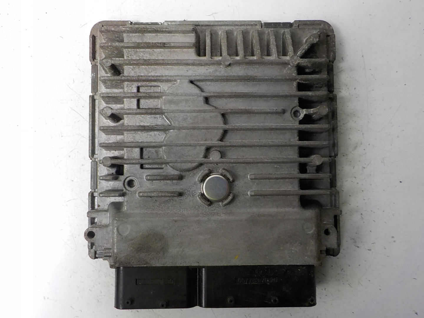VW computer control unit 03L906023BL 5WP42842AA