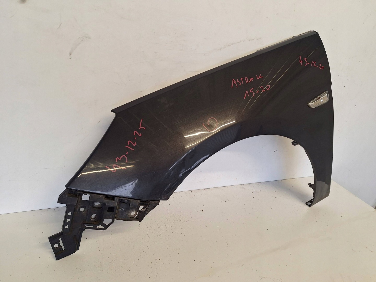 OPEL ASTRA K 15-19 fender left