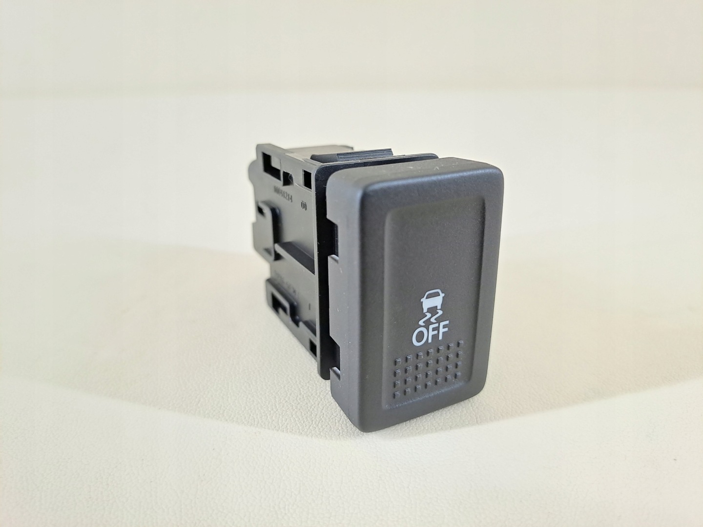 SUZUKI SX4 S-CROSS 18r 1.4T LIFT button switch ESP
