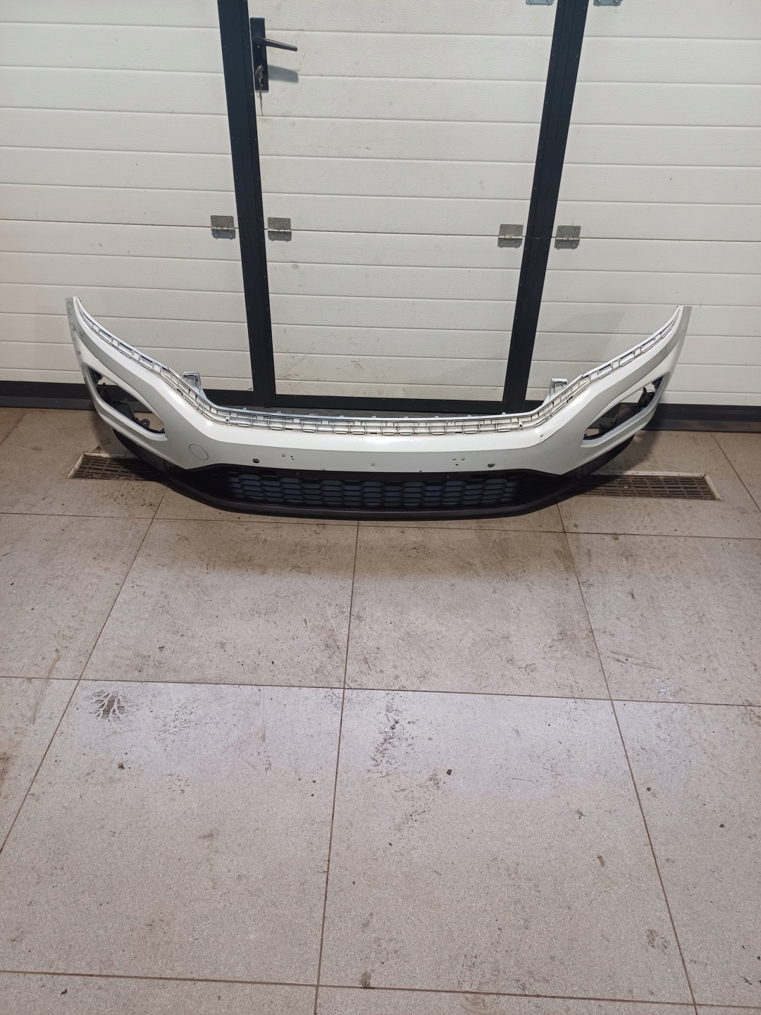 bumper front front VW T- ROC 2X PDC 17R- 2GA807221AG