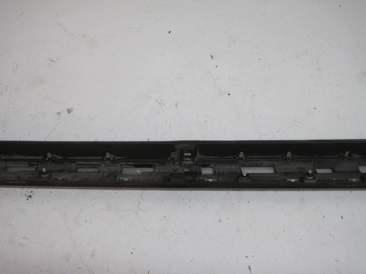 cap moulding threshold VW TAIGO 2G7 left