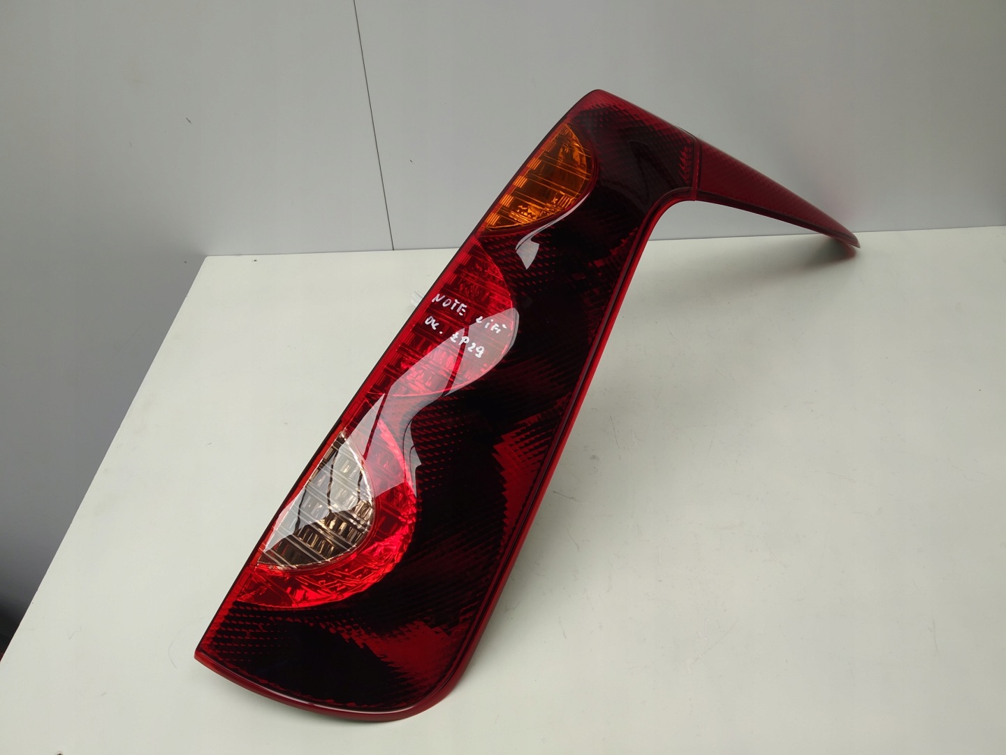2009r + Nissan Note E11 lift light rear part right complete original