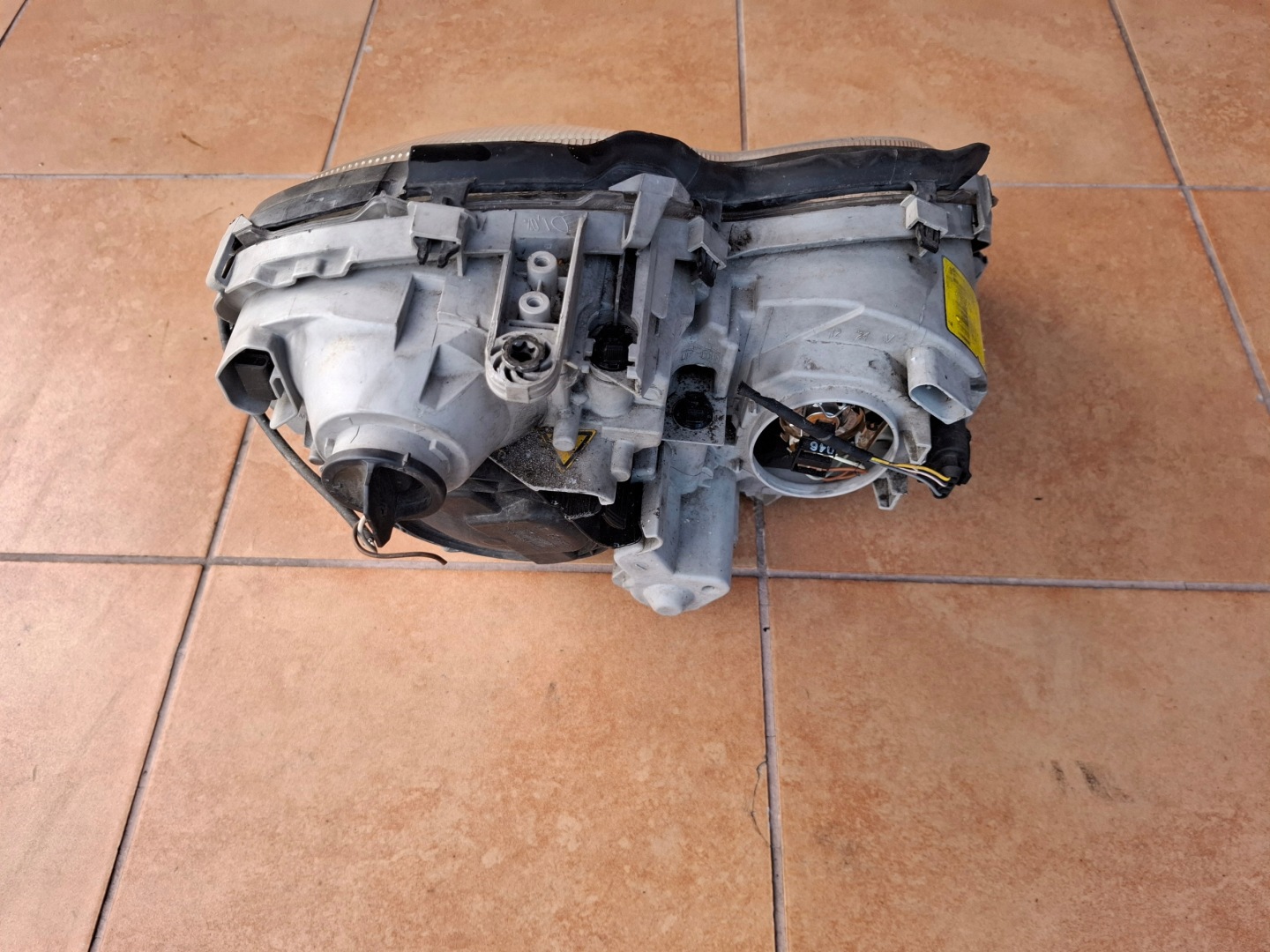 lámpa XENON bal eleje MERCEDES W203