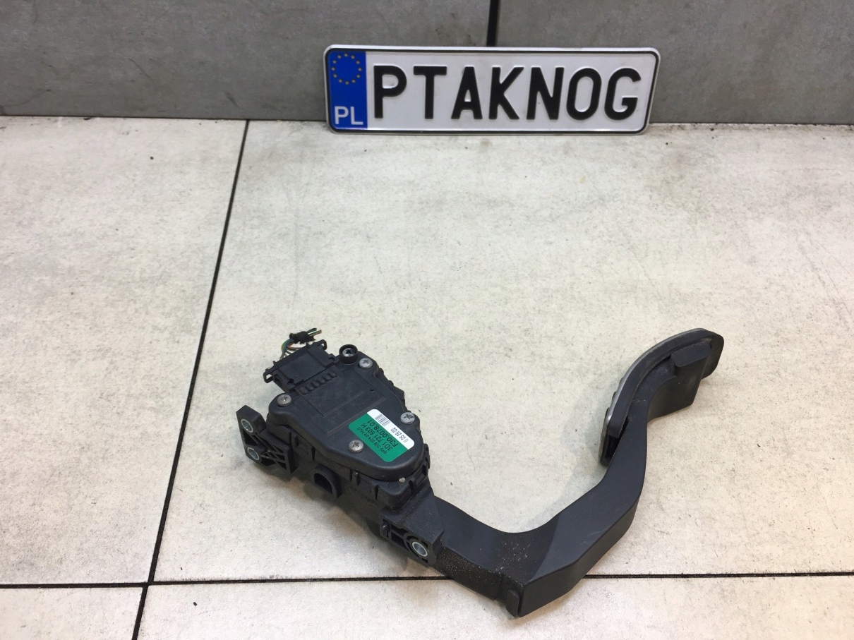 potentiometer Gas VW PHAETON 3.2 V6 3D1721503H