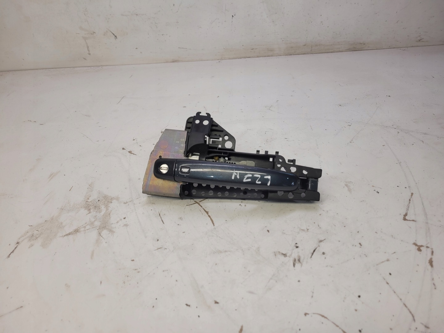 handle left front AUDI A4 B8 A5 Q5 8T1837885B LZ7H