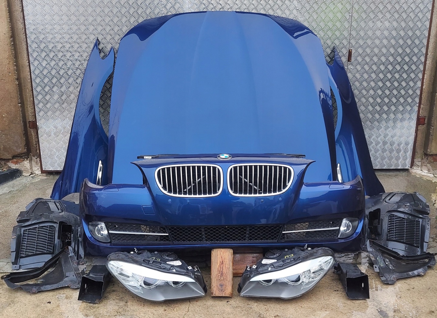 PARAFANGO DESTRA BMW 5 F10 F11 LAK: A76