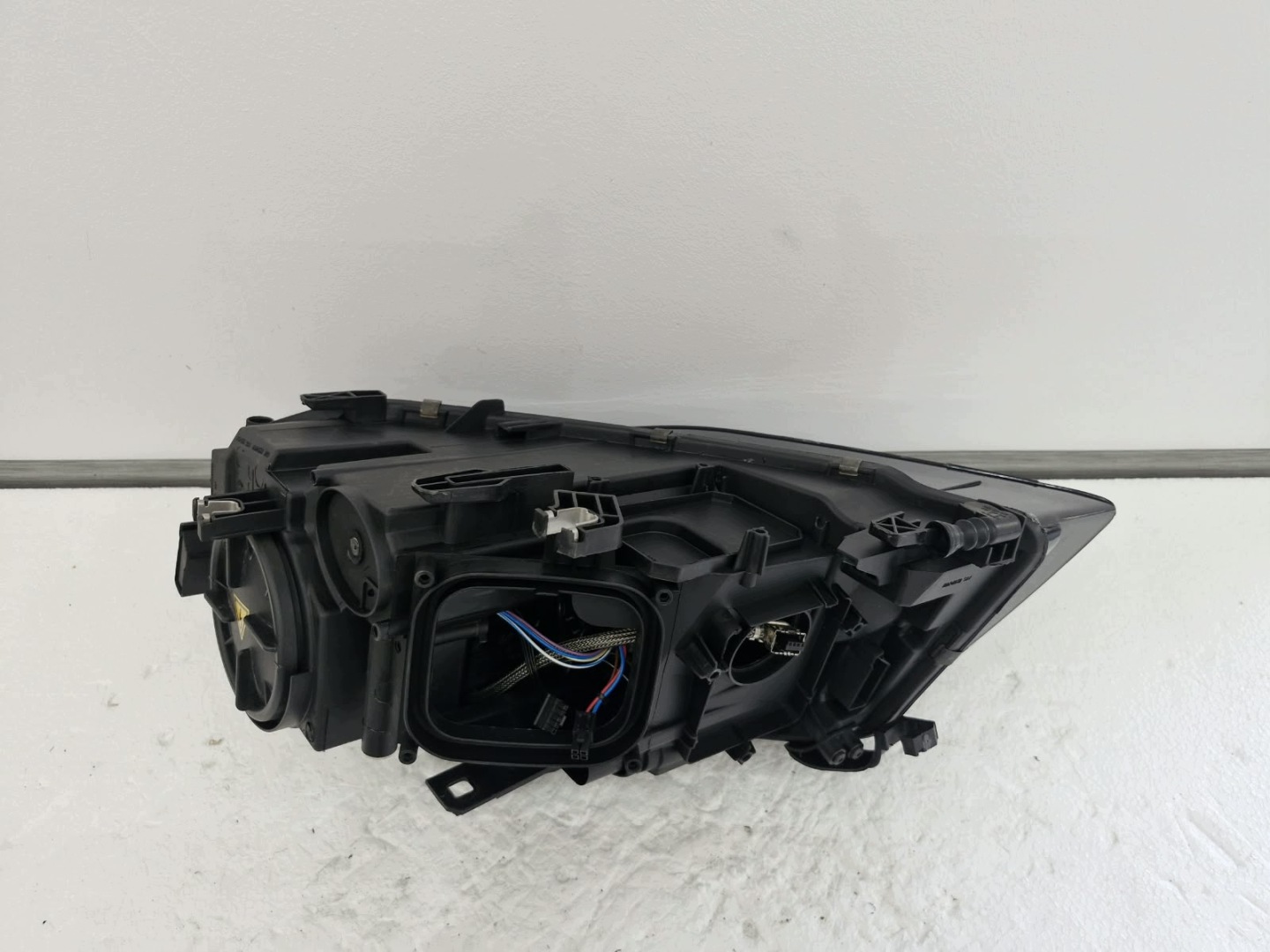 light right Audi A4 B8 Bi-Xenon LED