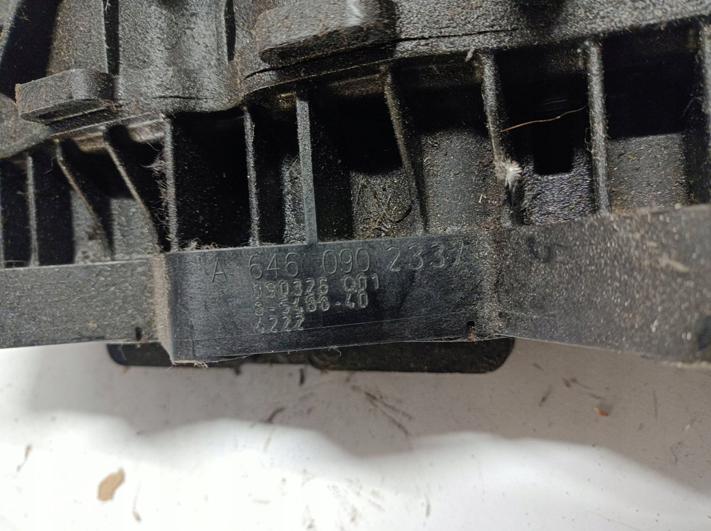 intake manifold Mercedes-Benz C W204 A6460902337