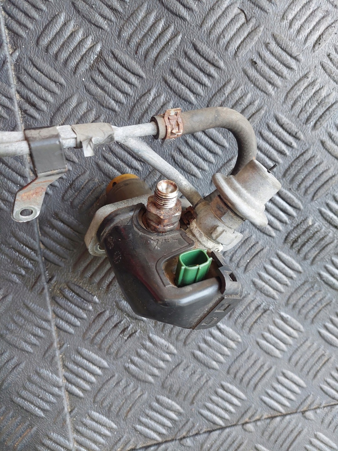 Einspritzdüse des Kraftstoffsbehälters Einspritzpumpe LEXUS LS 460 IV 4.6 V8