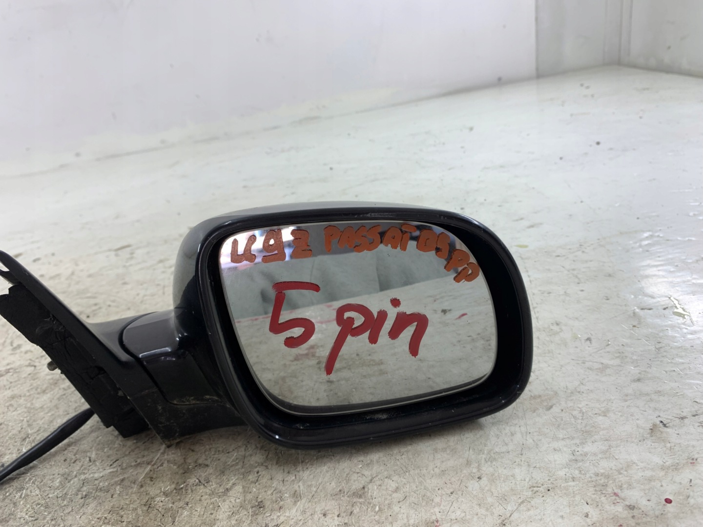 VW PASSAT B5 mirror right 5 PIN LC9Z