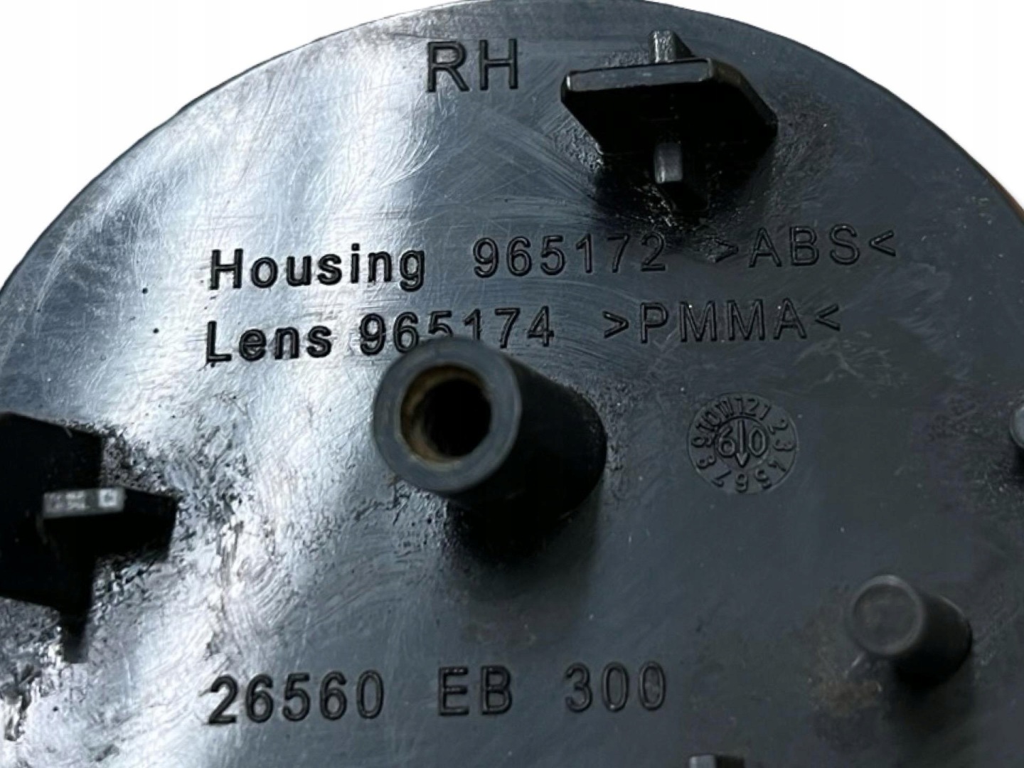 Odblask right side Nissan Qashqai J10 2009 26560EB300