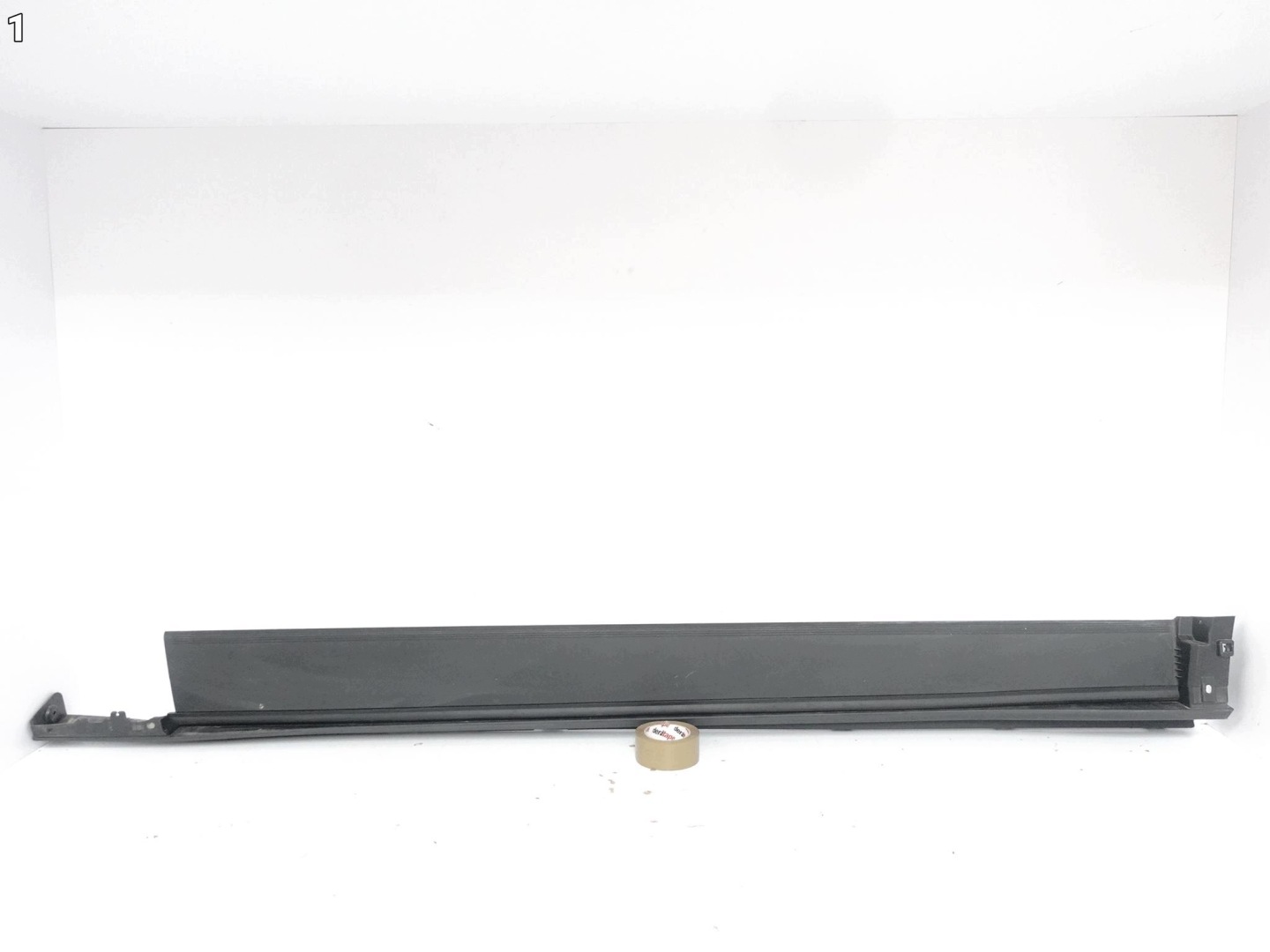 FORD MUSTANG MACH-E GT CX727 20- threshold left moulding cap threshold