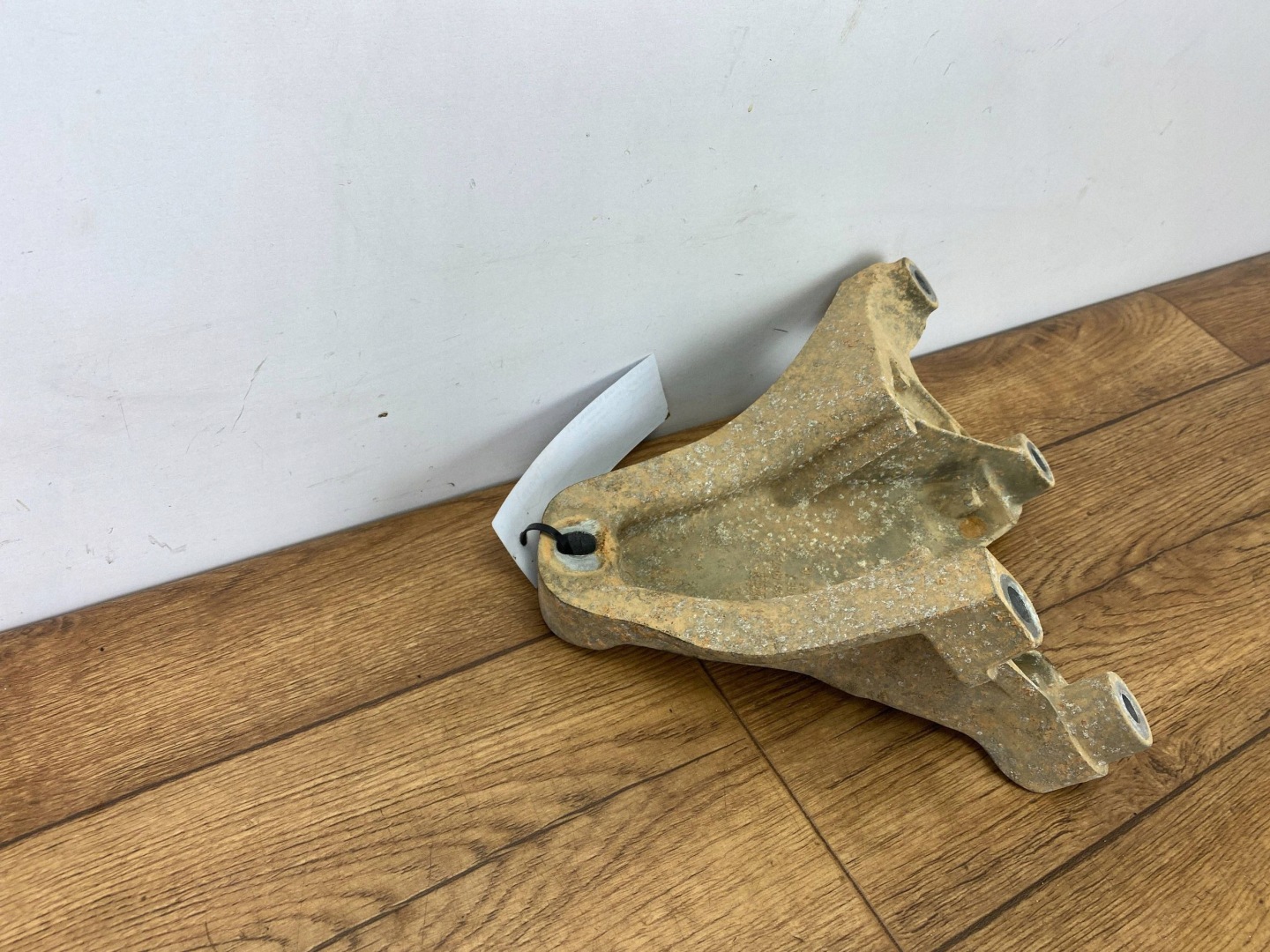 engine mount Ford Mustang VI 5.0 GT 2015+