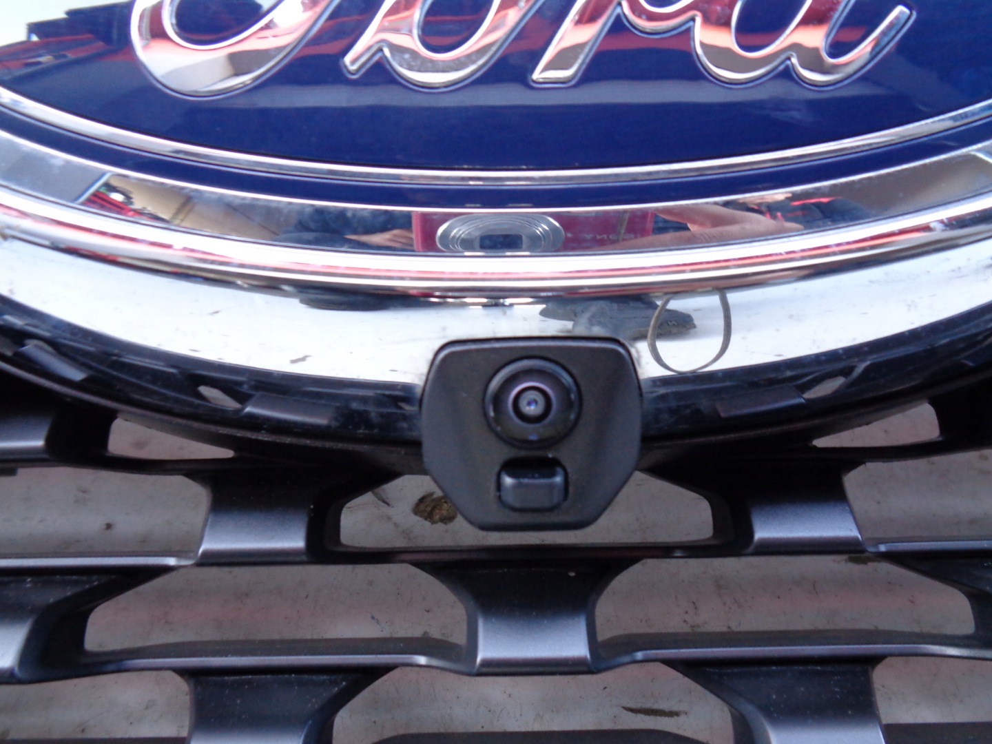 front PREKLADgrill FORD RANGER VI 22- KAMERA