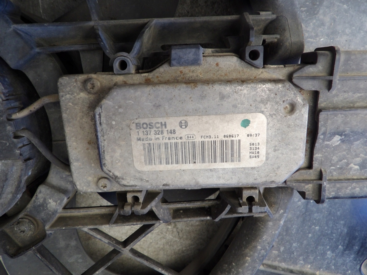 Ford C-max 2,0 TDCI ventilátor chladiče