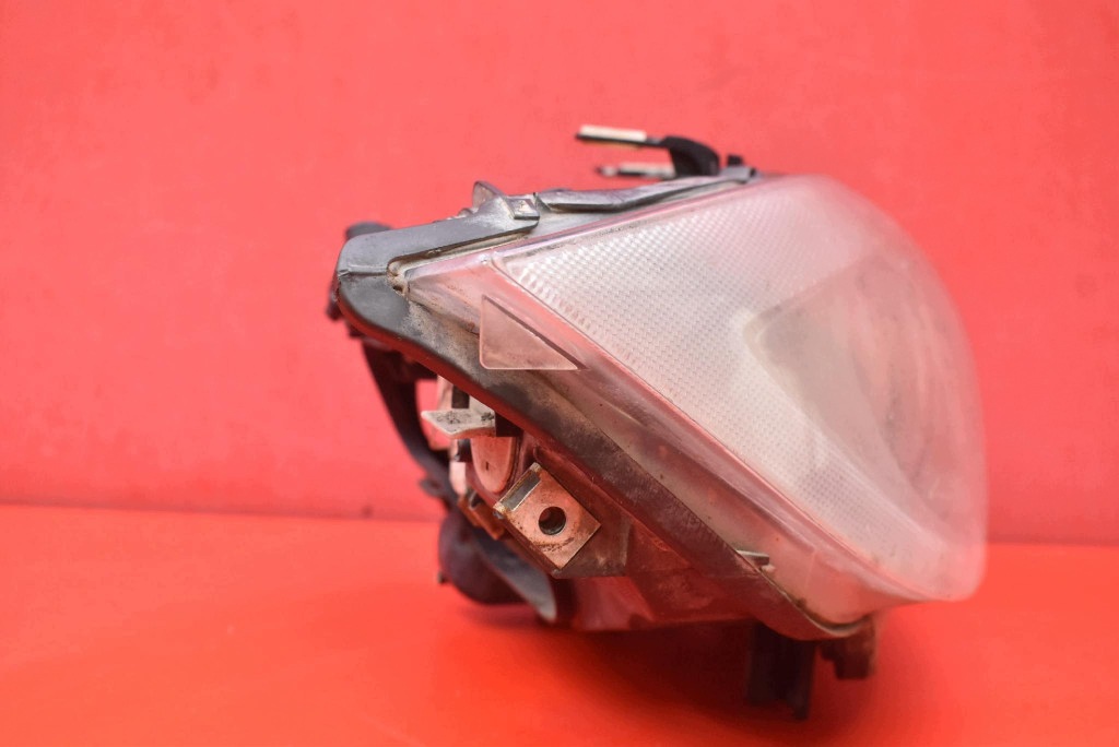 REFLEKTOR right light front lens XENON EU 6261410002 BMW E90 E91 04-10