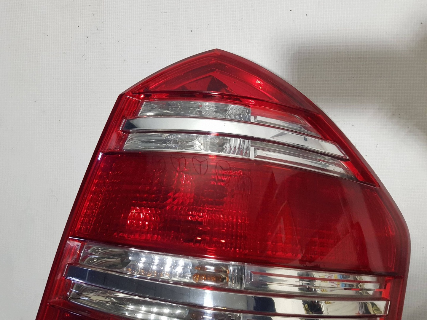 light right rear part rear MERCEDES GL X164 A1648204264