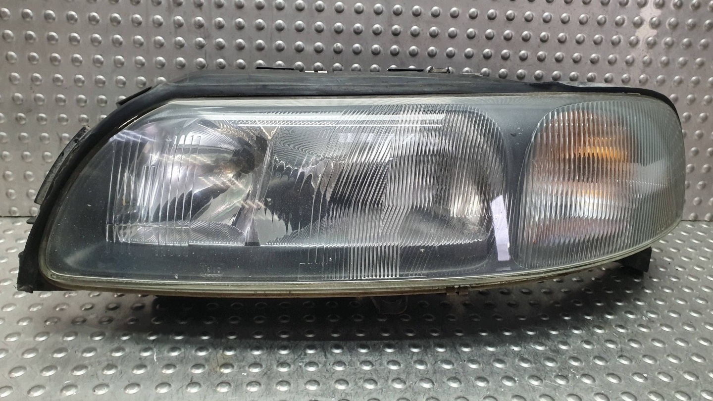 light REFLEKTOR left front 8620686 VOLVO V70 II S60 and EUROPA 00-04