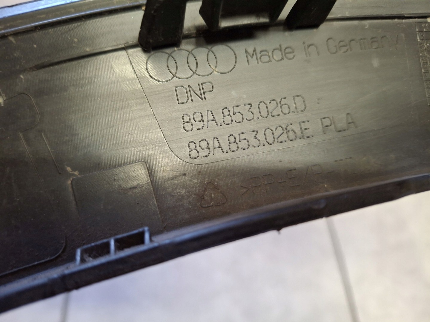 moulding for front bumper right AUDI Q4 E-TRON 2021R->