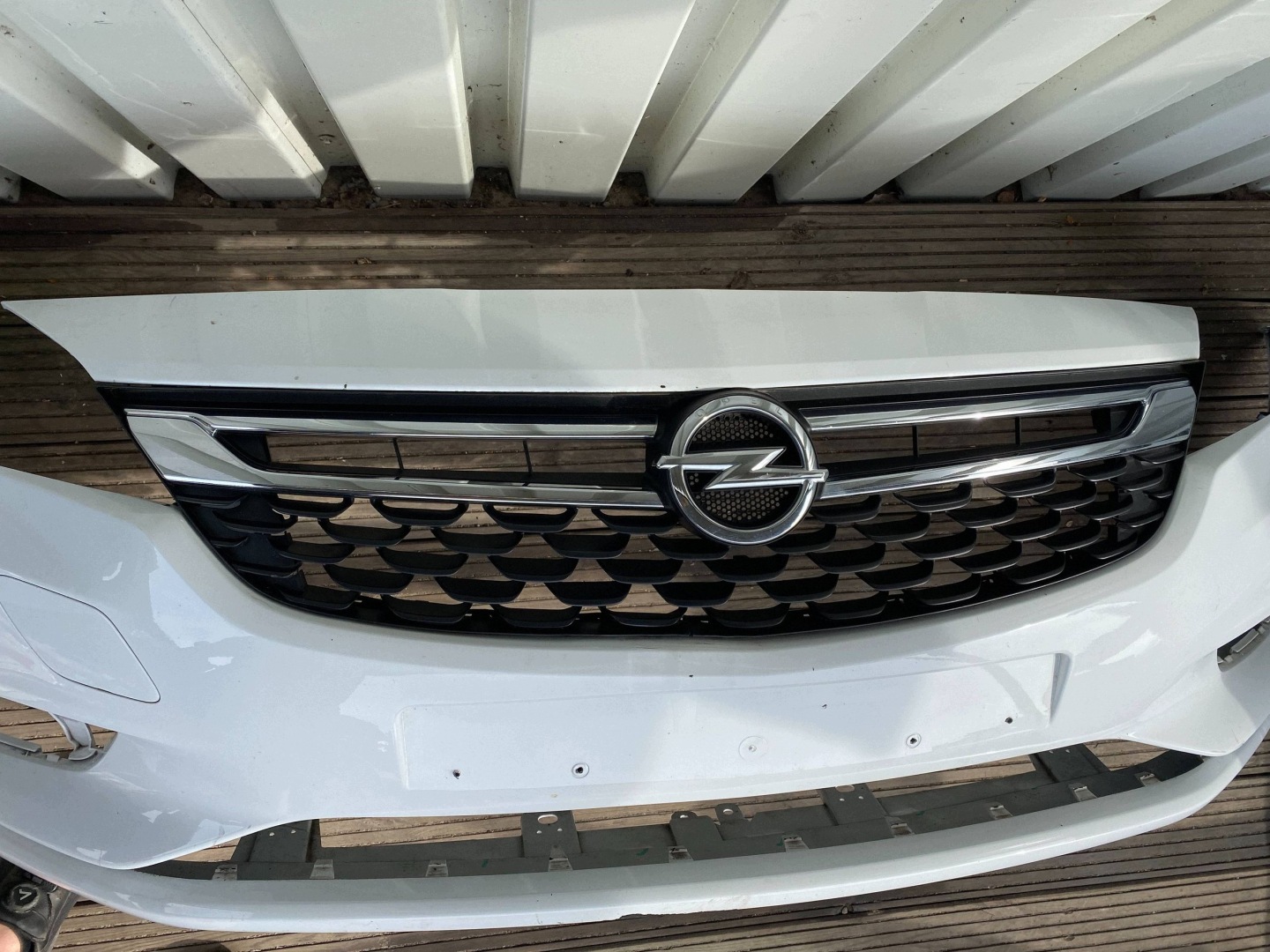 OPEL ASTRA K V bumper front front grill PDC x6 white 39052730