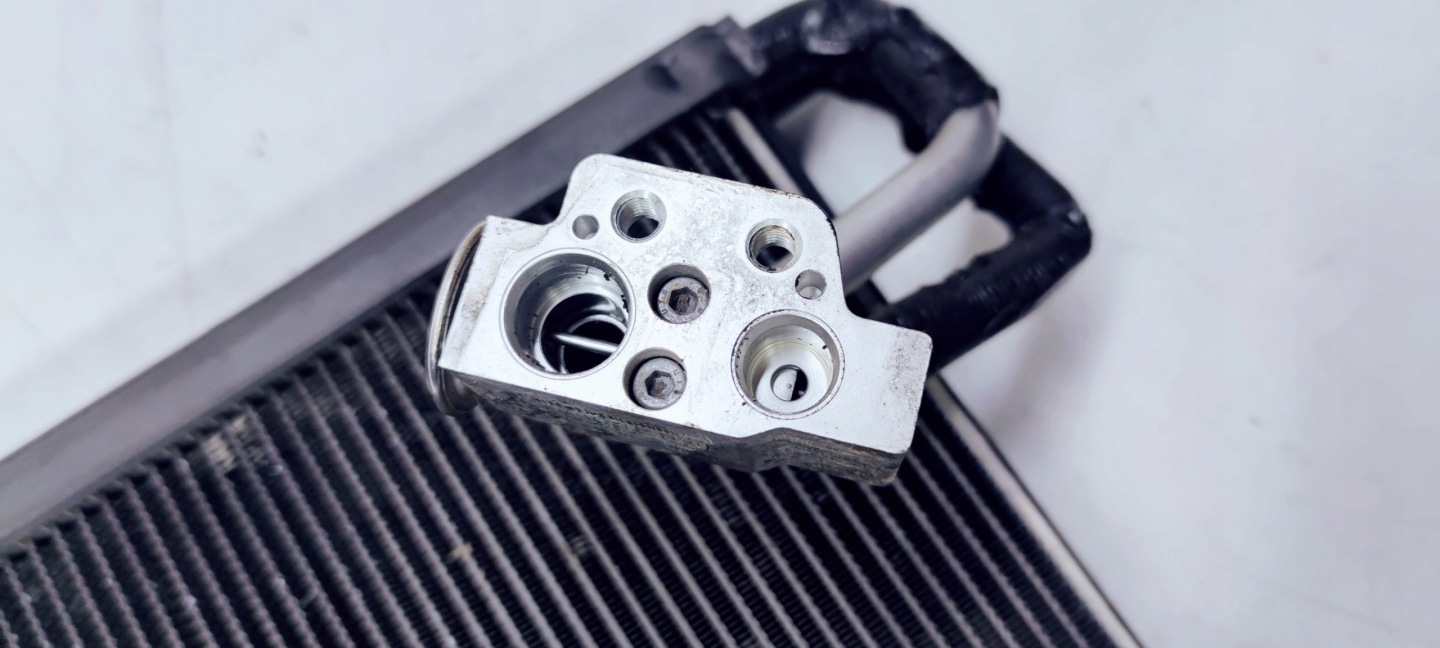 Radiateur climatisation PAROWNIK AUDI A6 4G0820181A