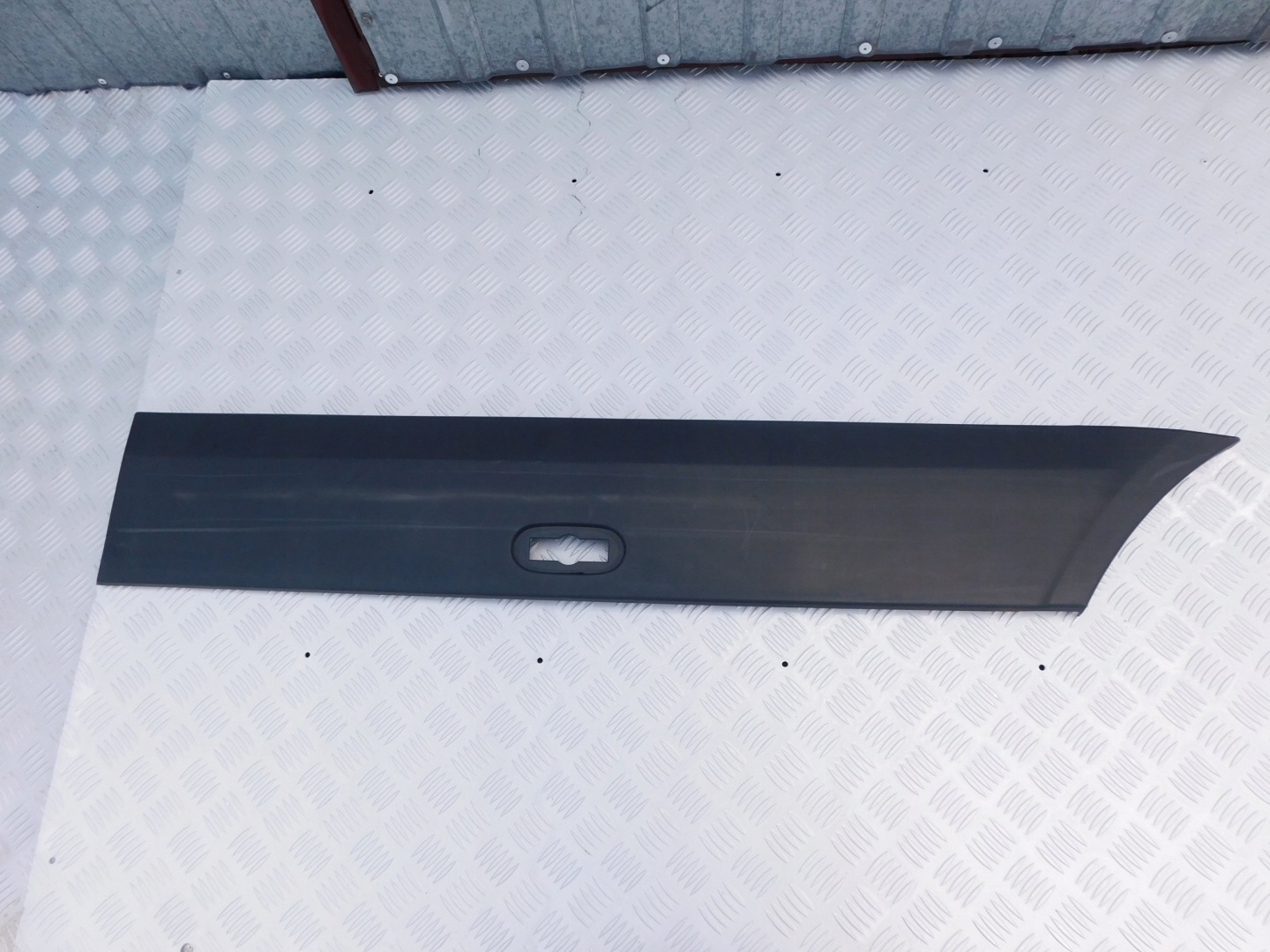 Mercedes Sprinter 906 moulding side left before wheel long MAX 06-17r.,