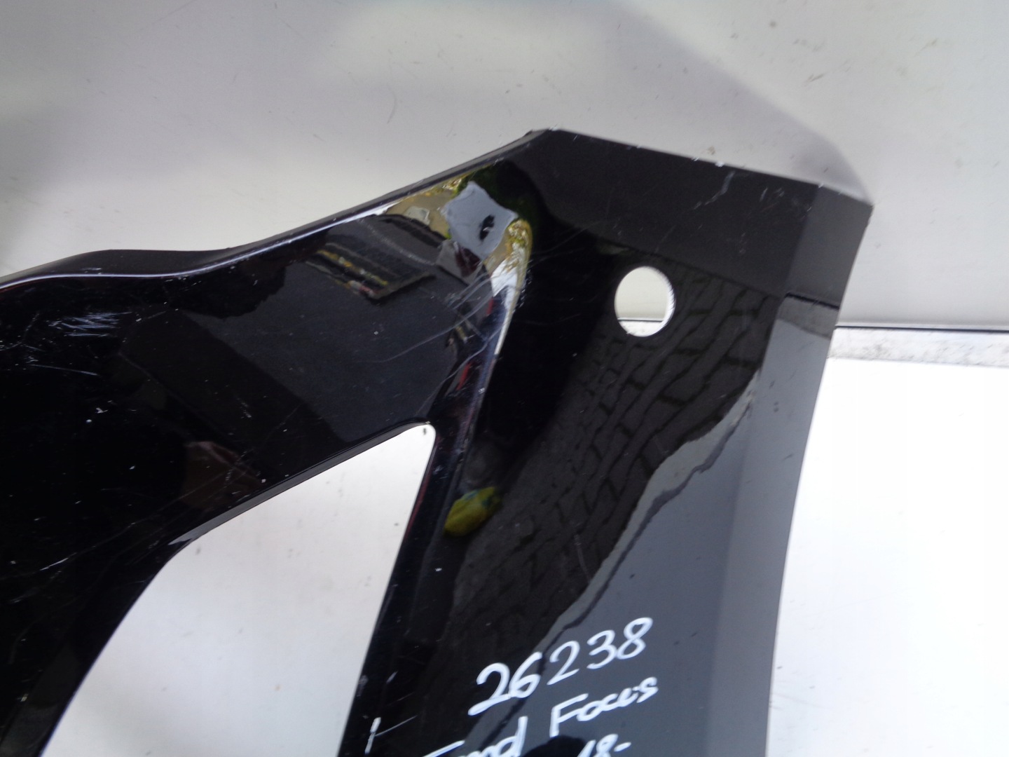 Frontstoßstange FORD FOCUS MK4 18- NR 26238