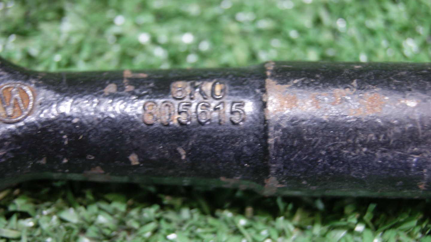 UCHO HOLOWNICZE VOLKSWAGEN GOLF 7 8K0805615