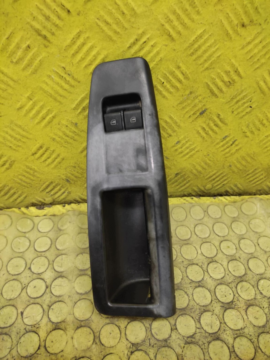 VW POLO IV window control switch 6Q1867171