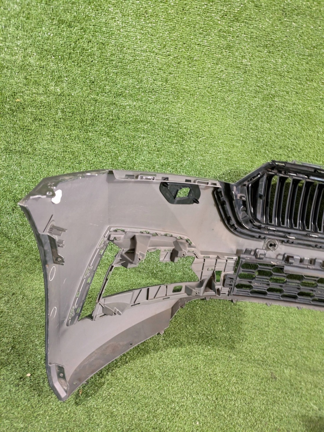 front bumper front SKODA OCTAVIA IV 20- NR.8559