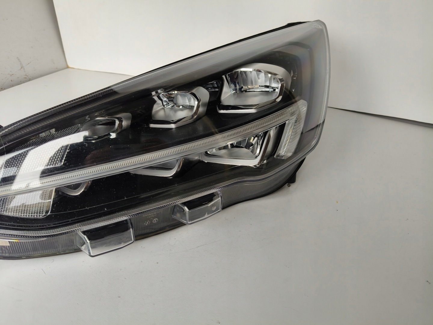light left REFLEKTOR FORD FOCUS MK4 18- FULL LED