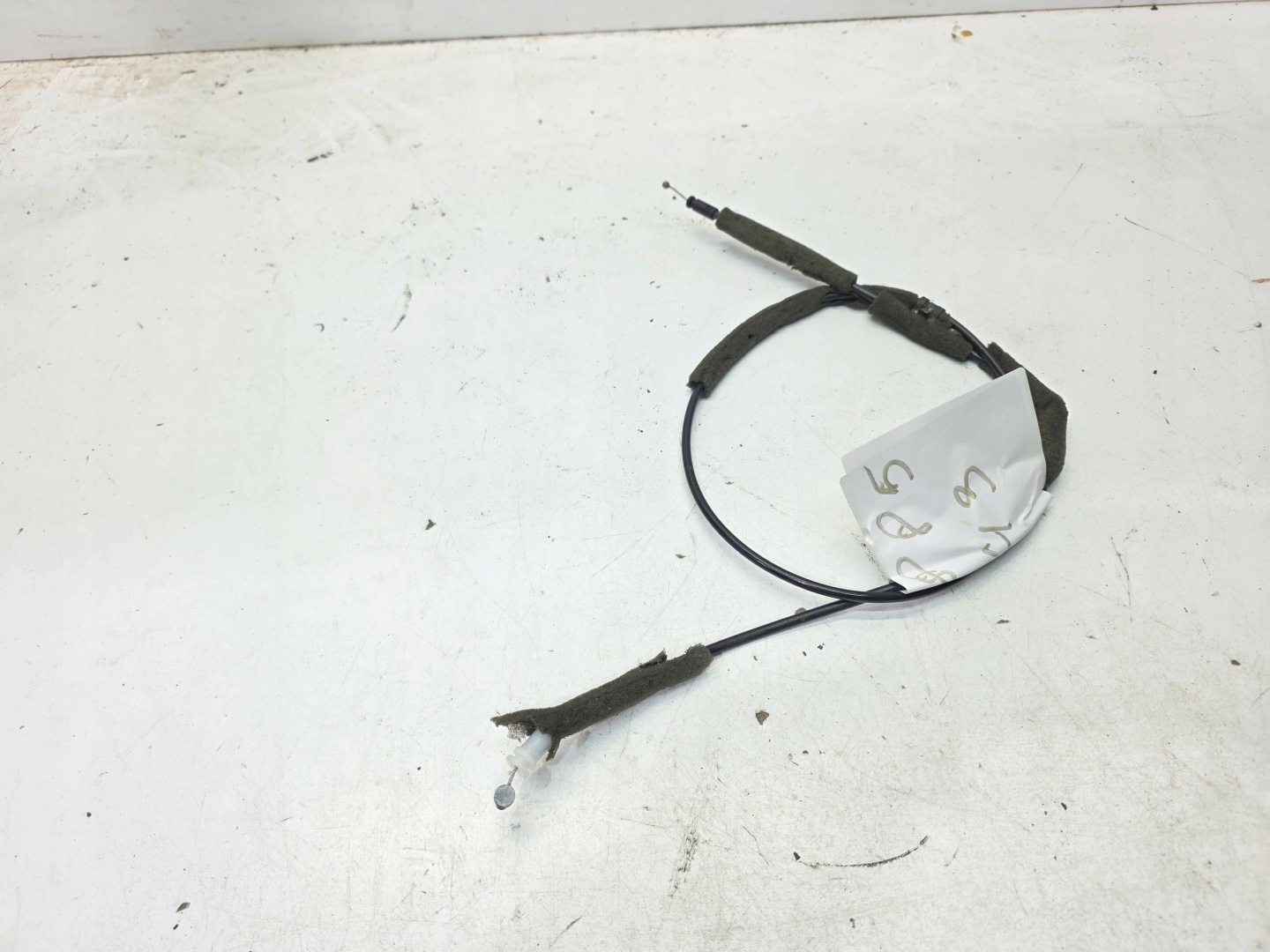 Câble Levier Siège Droite Arrière AUDI A5 8T CABRIO 8F0885344