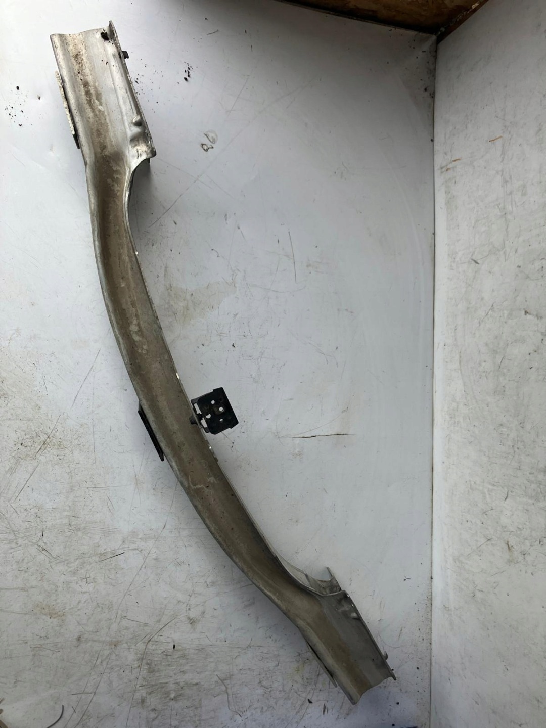 sider below of a bumper front RENAULT LATITUDE