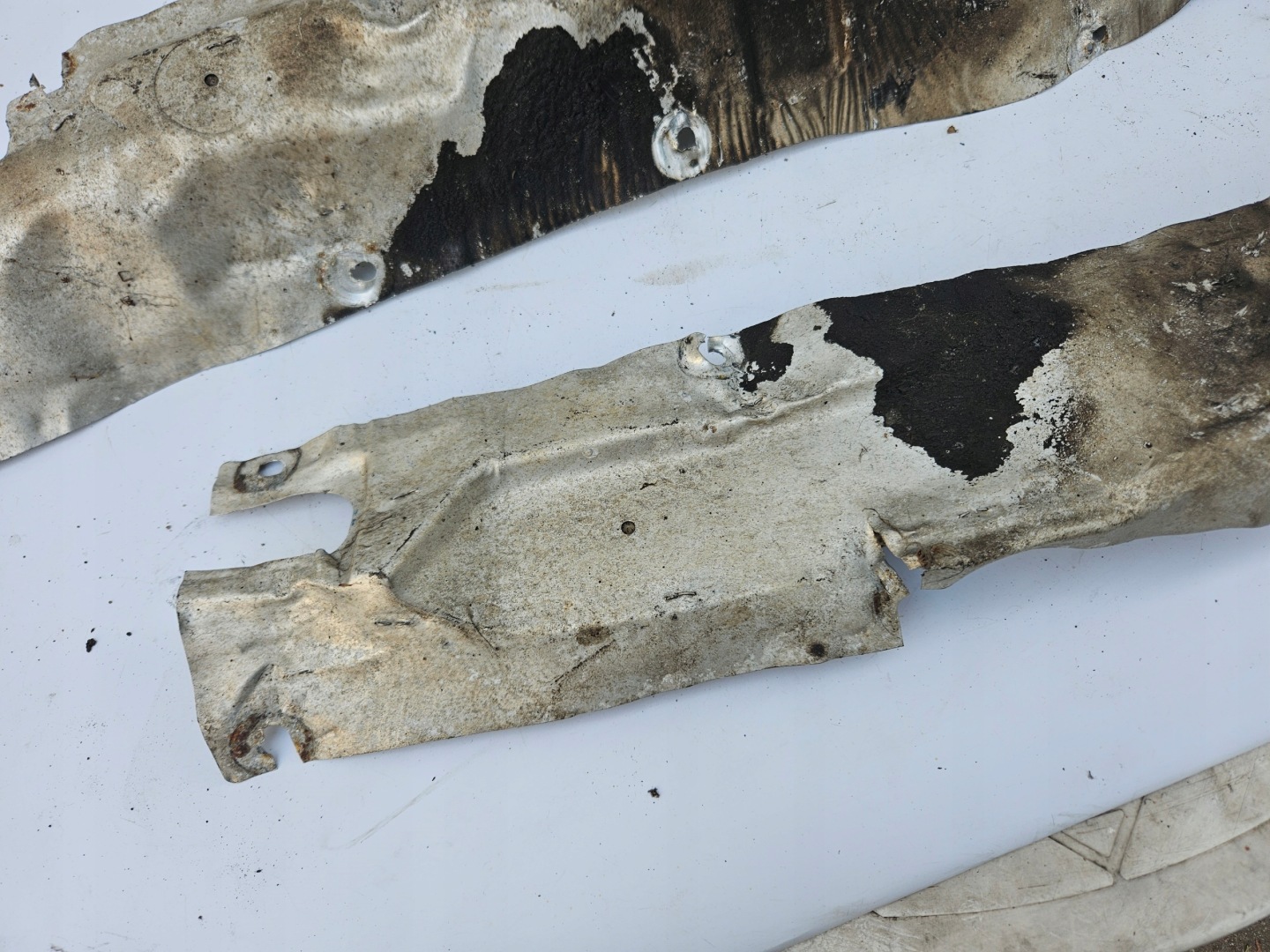 Blende Abdeckung TERMICZNA Blende Abdeckung TERMICZNE TUNELU AUDI V8 D11 AUTOMAT