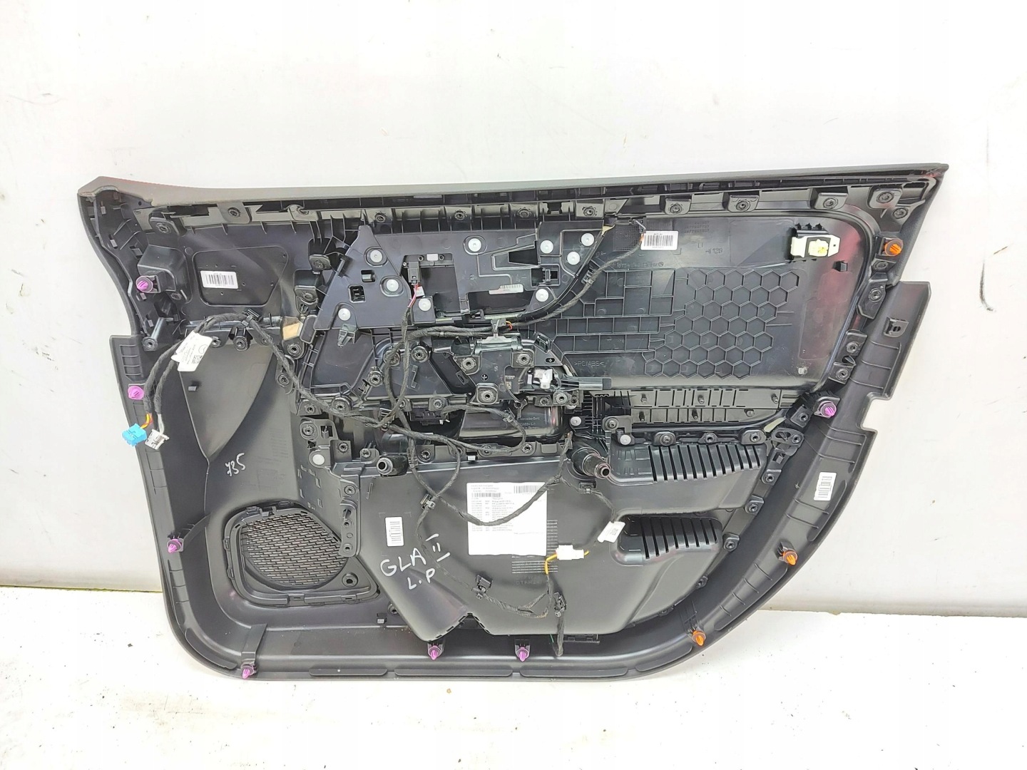 Mercedes GLA 200 II H247 W247 2023r upholstery side door left front