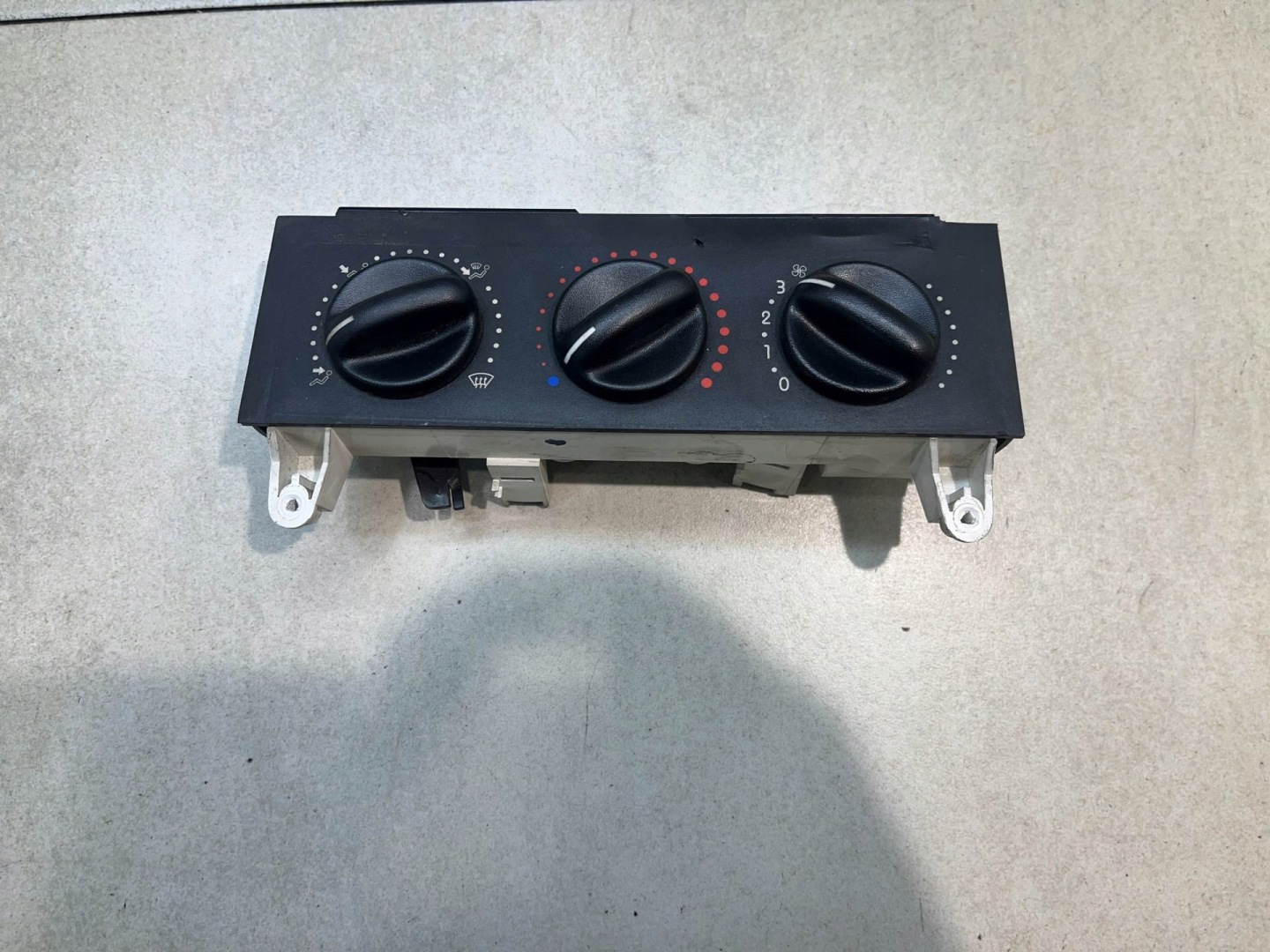 control panel air conditioning devices KANGOO 1.9 D 9041701917