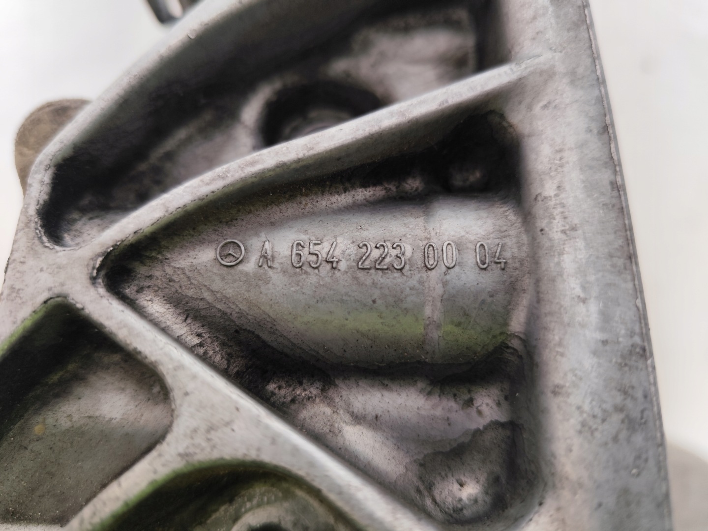 MERCEDES A KLASA W177 2.0D 2019 holder engine mount