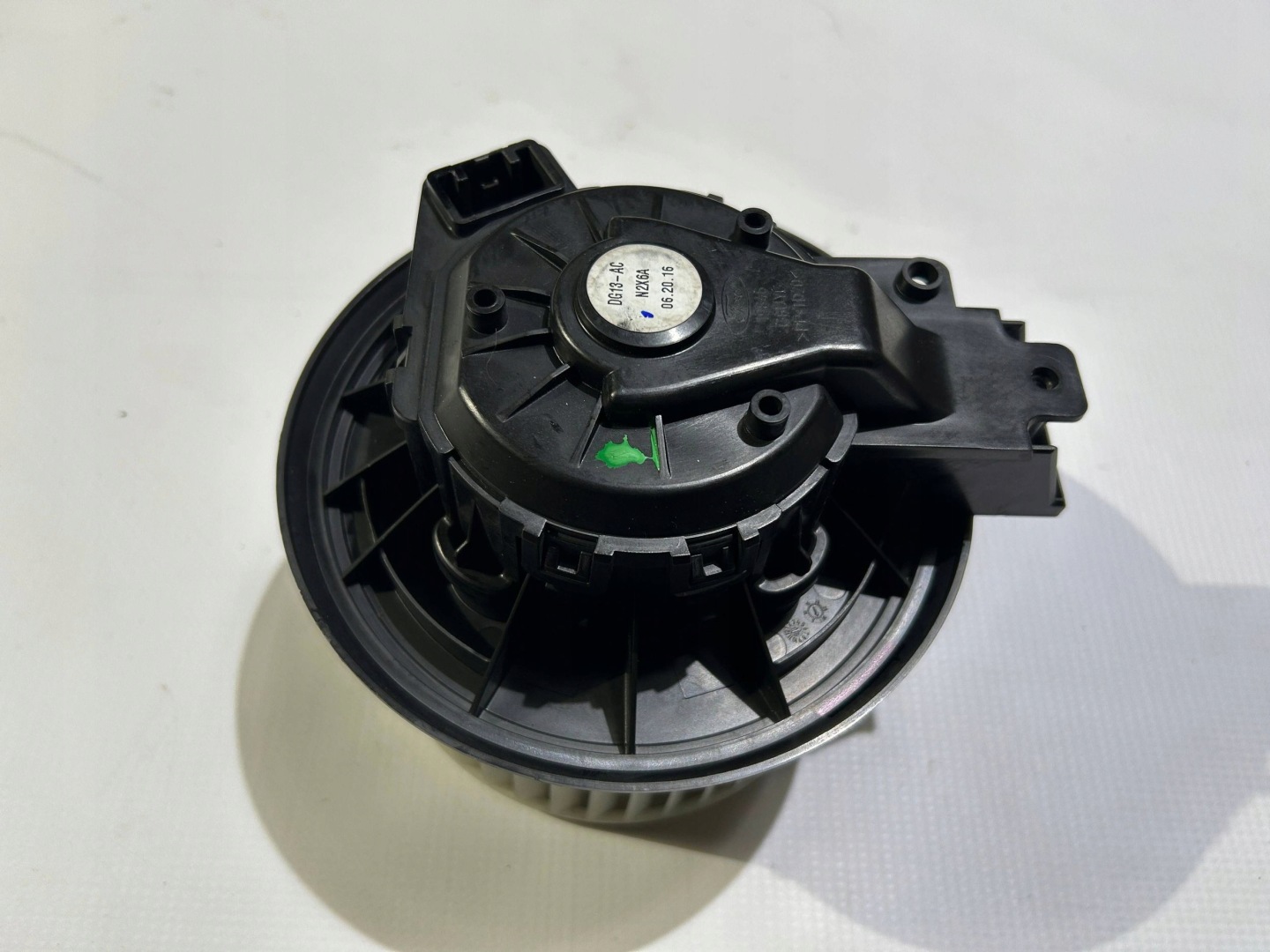 ventilátor vrtuľa kÚrenie klímy Ford Explorer V 2016