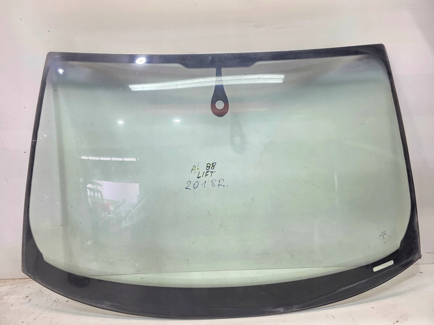 window front iron AUDI A4 B8 LIFT 2018 ROK