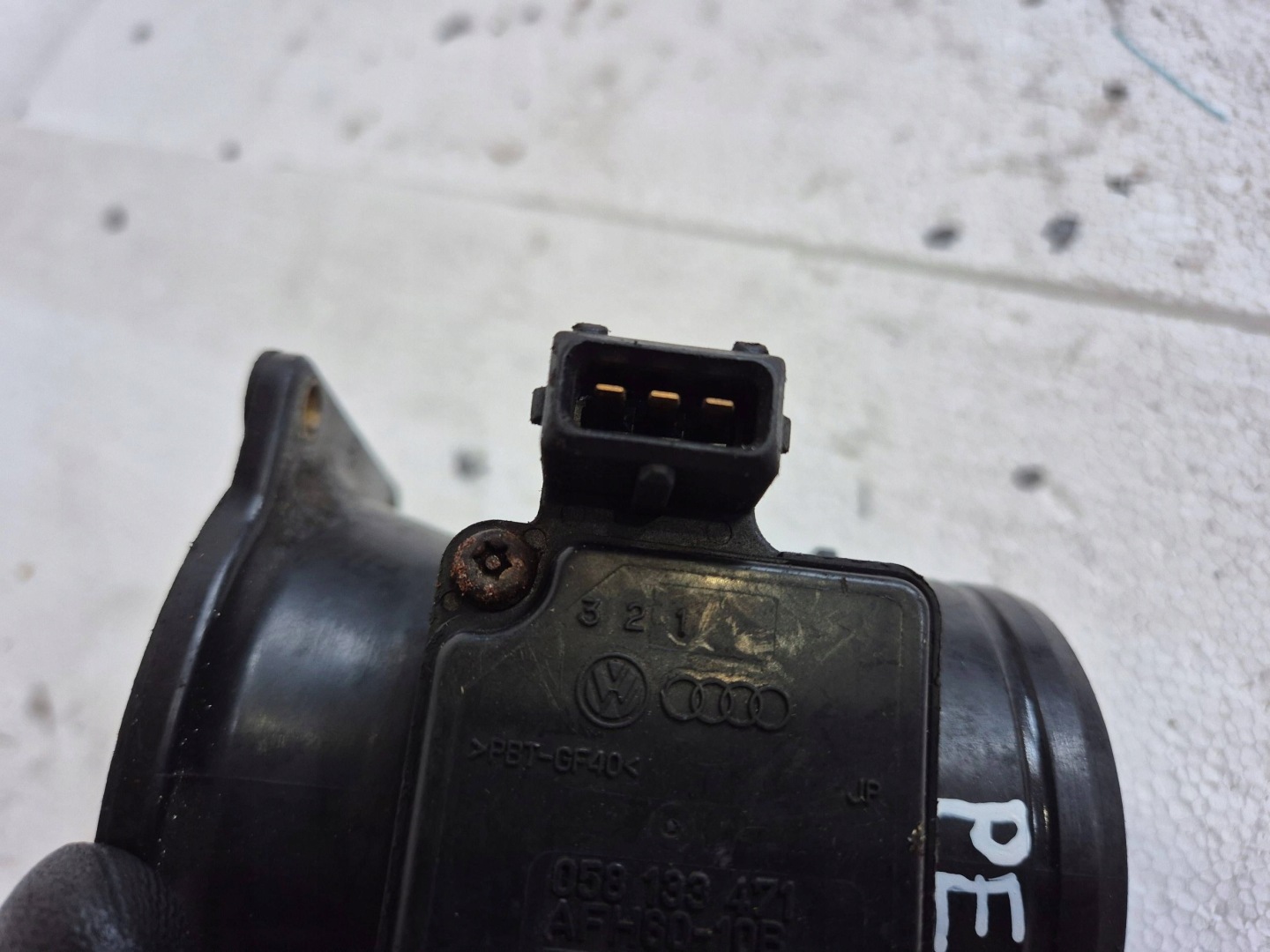 flow meter 058133471 Audi A4 B5 1.9 D 95KM 00