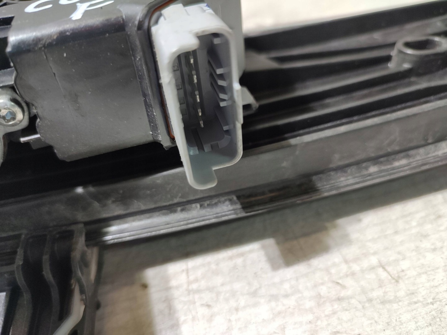 Opel Corsa F 2022 rear part side left window regulator