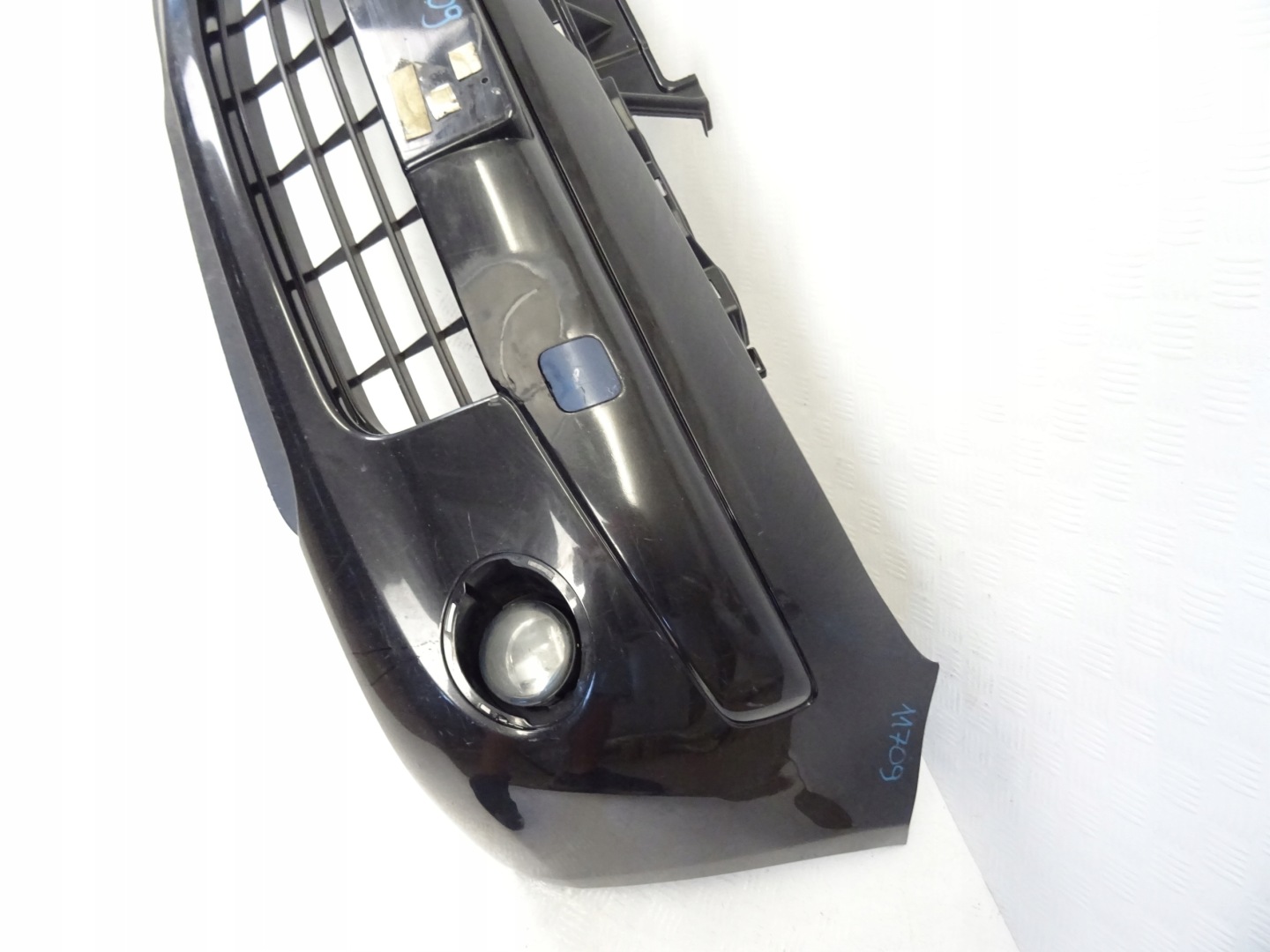 Nissan Note and 1 bumper front front | GetMotor