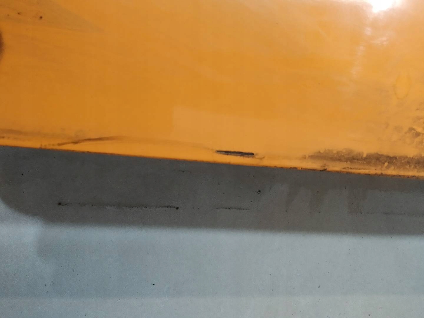 door left front POMARANCZOWE Opel Vivaro and (2001-2014)
