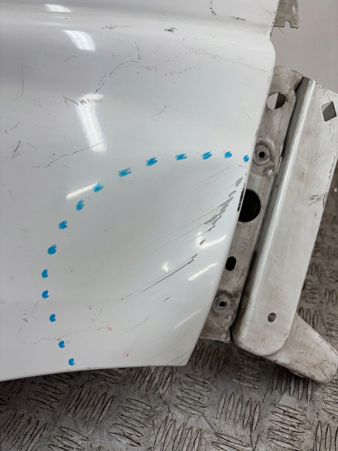 fender front front right RENAULT TRAFIC VIVARO