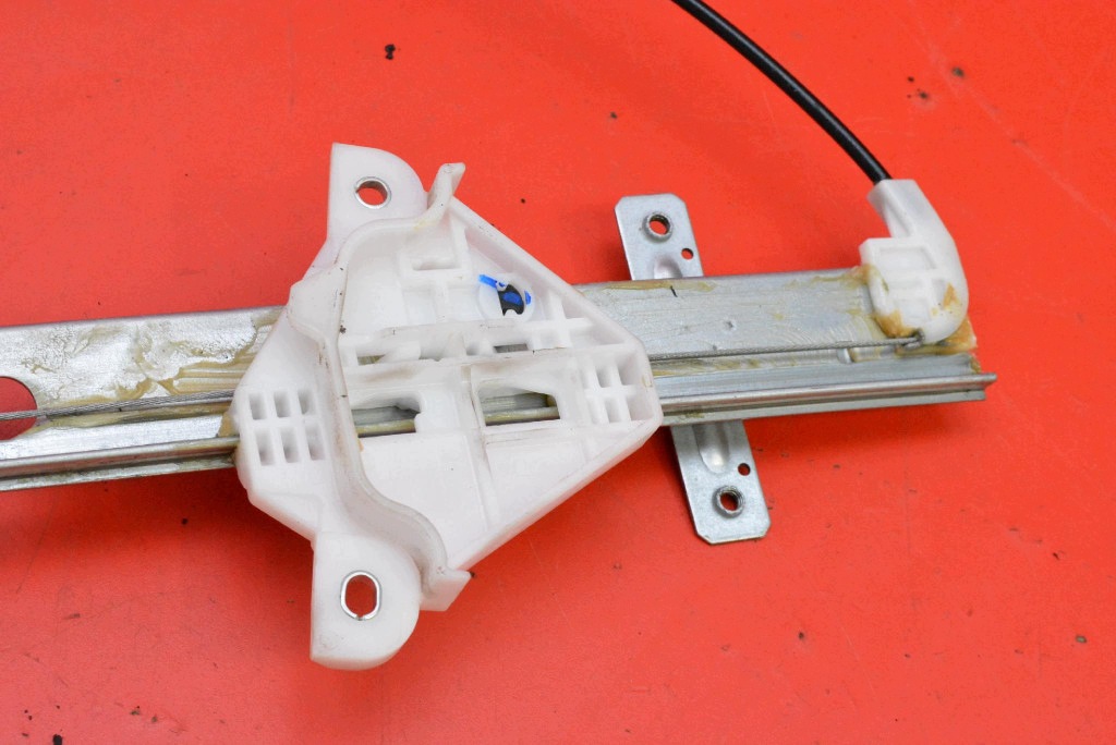 window regulator right front EU A00043865 BAIC BEIJING X3 LIFT 19