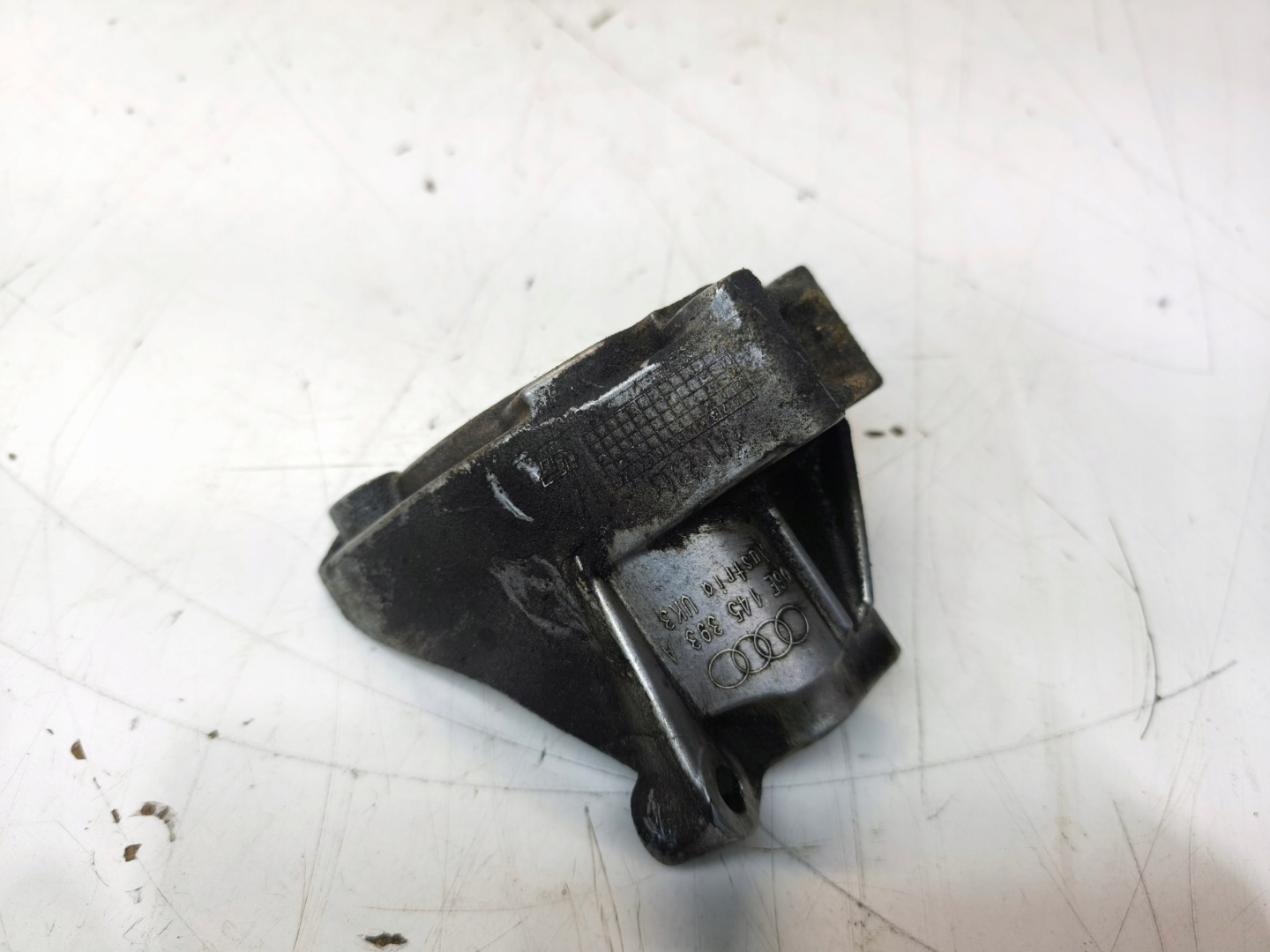 SUPPORT SUPPORT PLAQUE POMPY DIRECTION ASSISTÉE AUDI A4 B7 A6 C6 3.2 FSI 06E145393A