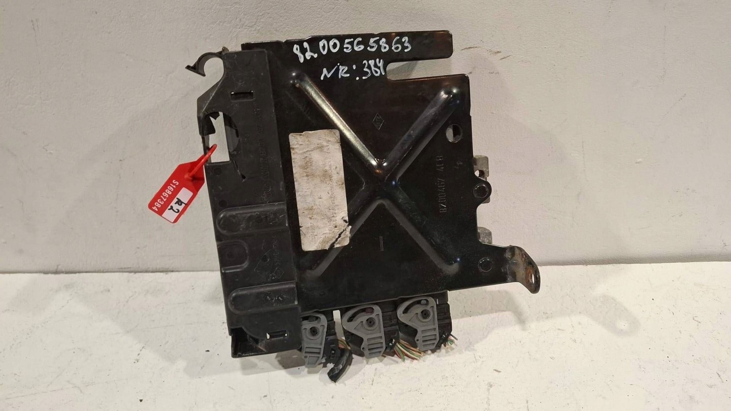 control unit of the engine computer S122326109A Renault Megane II 1.5 DCI